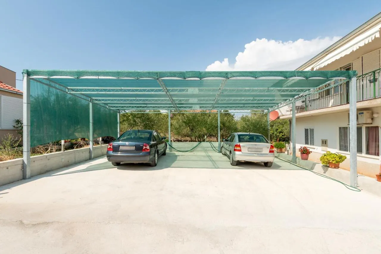 Apartment Apartman Dunja Slatine Croatia