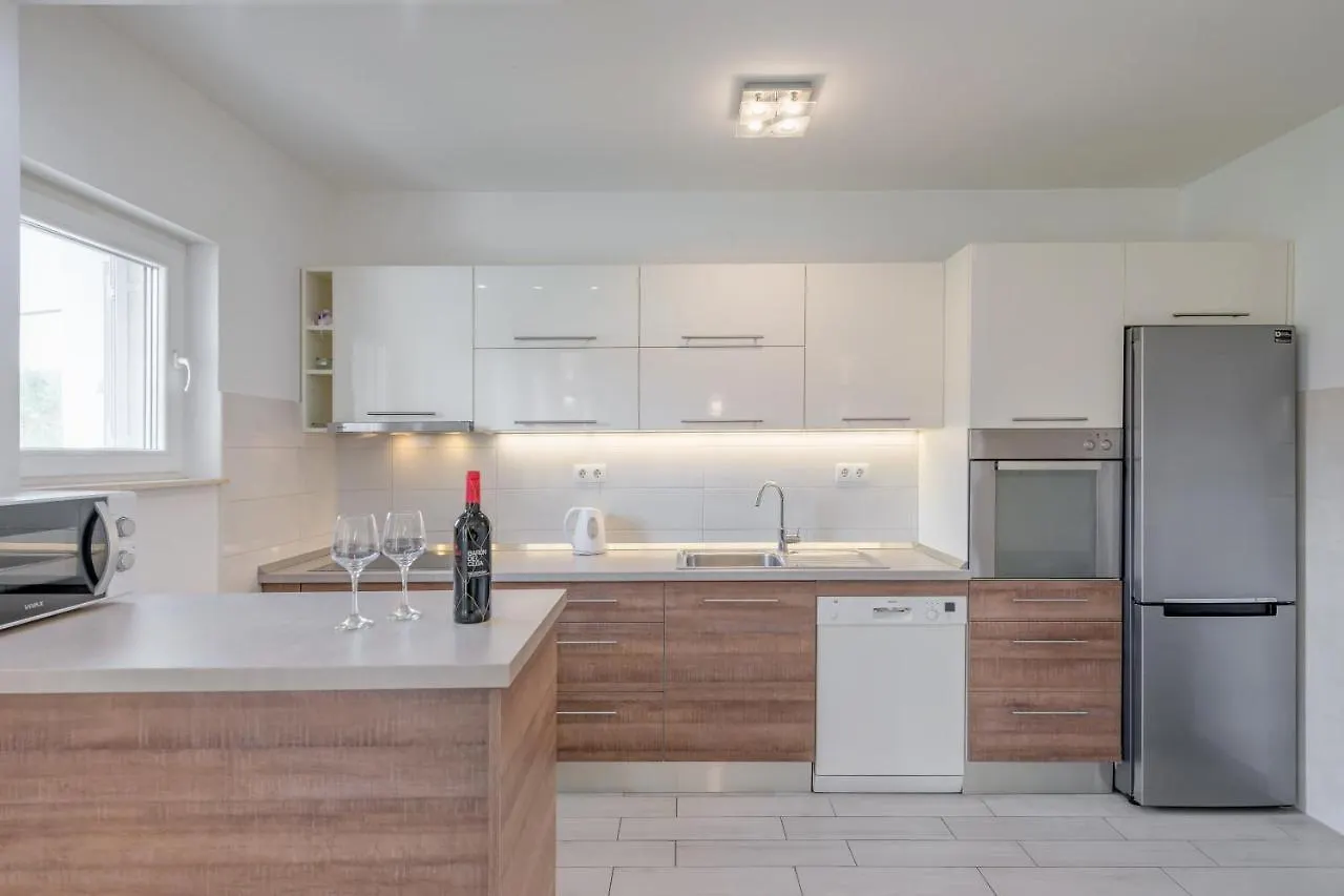 Apartman Dunja Slatine Apartment